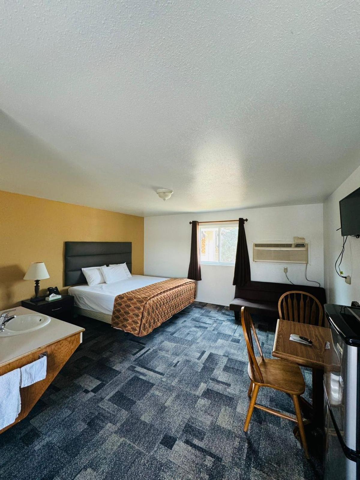 Americas Best Value Inn Salmon Exterior foto